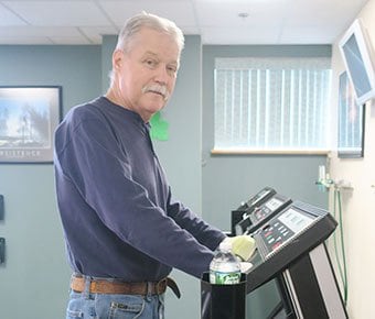 Dave Capraro, pulmonary patient on treadmill