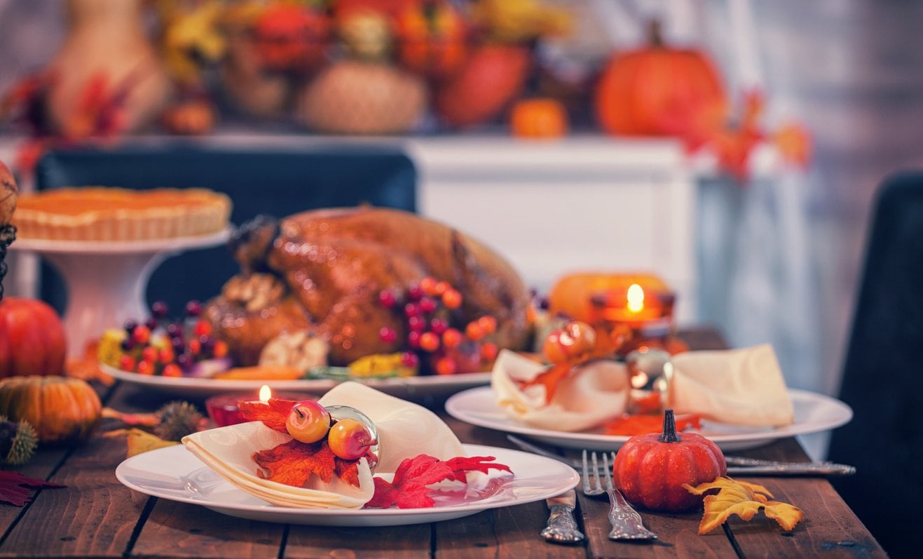 Thanksgiving table